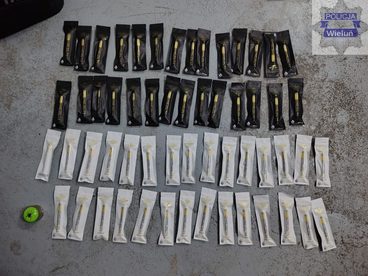 Ponad 2 kg środków odurzających zabezpieczyli wieluńscy policjanci